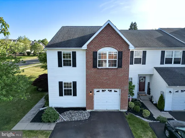 123 Hampshire Dr, Sellersville, PA 18960