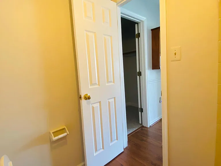 12156 Salemtown Dr — Photo 15