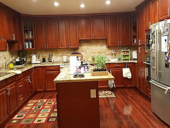 newly remodeled kitchen. plenty of storage!