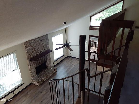 5th image of 287 Millview Ct