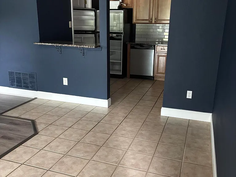 14-1 Providence Ct — Photo 3