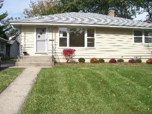 716 Chicago Ave photo 1