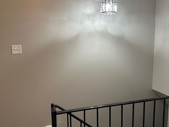 5th image of 3221 Lupine Dr
