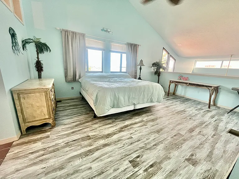 6135 N Lagoon Dr #301 — Photo 17