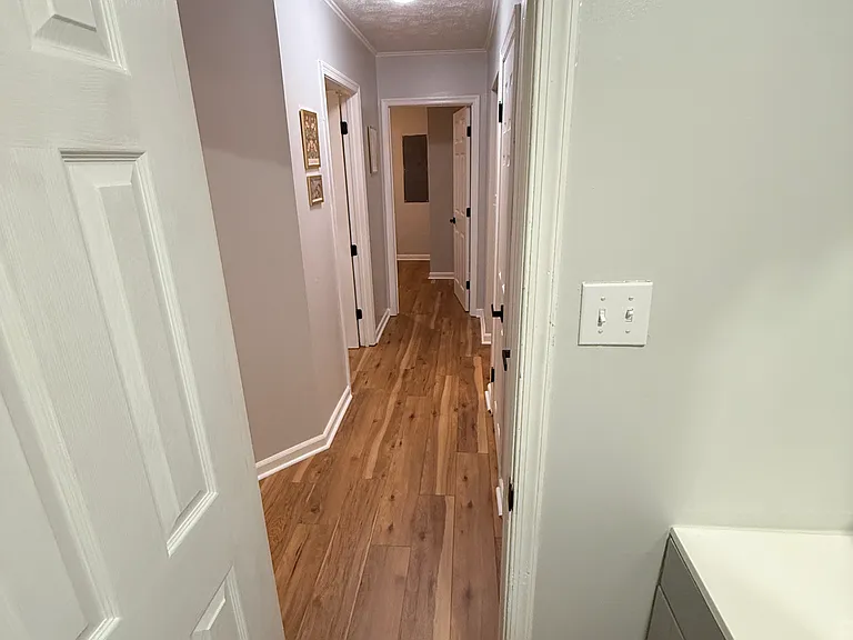 4501 Greenfield Dr — Photo 9