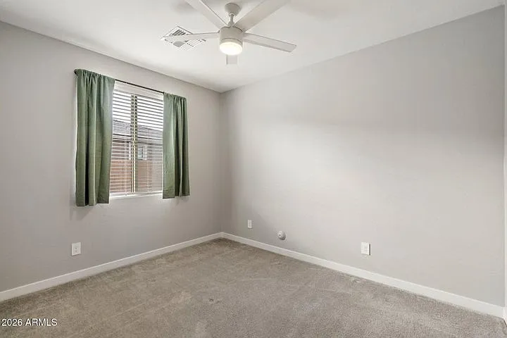 10768 W Kinderman Dr — Photo 4