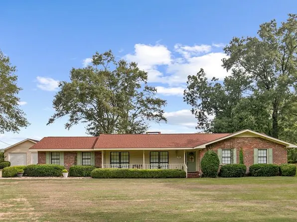 576 Taylor Rd, Dothan, AL 36301