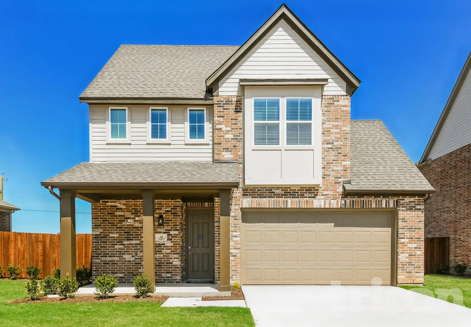 105 Bedford Circle Saginaw TX — Photo 1