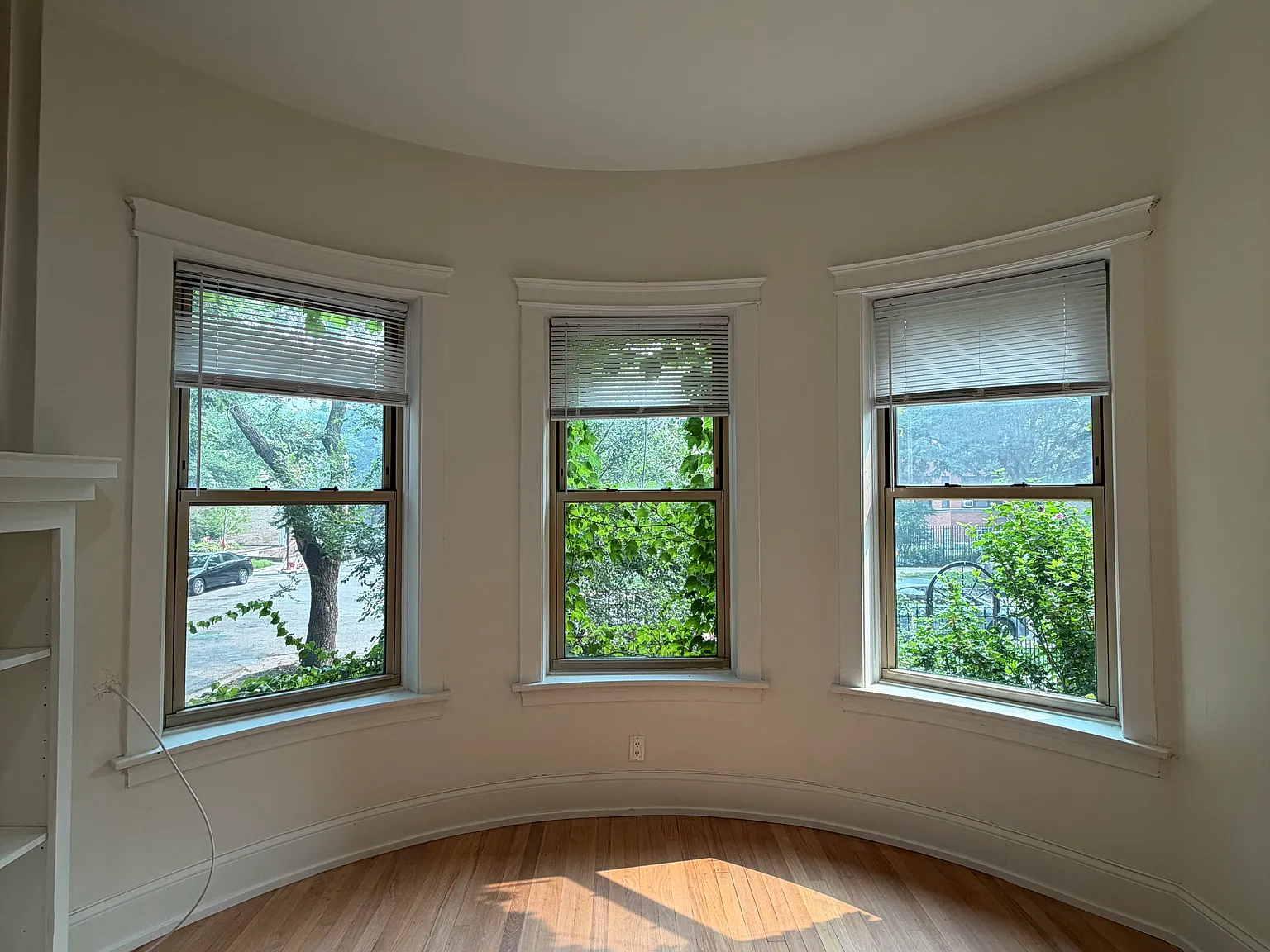 3 bed, 1500 sqft, $3,495 — Photo 4