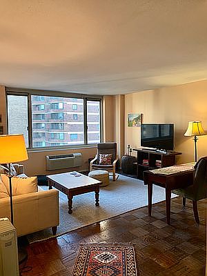 3rd image of 130 W 67th St APT 19H