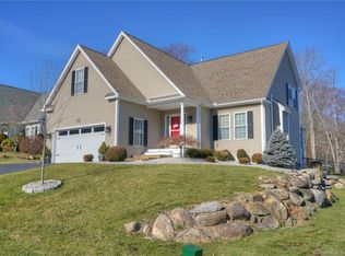 118 Ensign Dr, Mystic, CT 06355