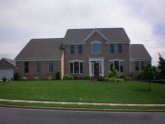 1st image of 22 Woodmere Cir