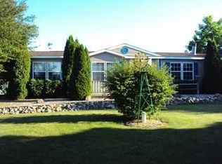 9890 E Monroe Rd, Wheeler, MI 48662