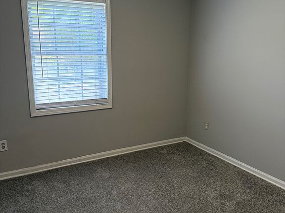 5th image of 505 S Main Ext