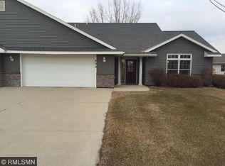 803 E 10th St, Litchfield, MN 55355