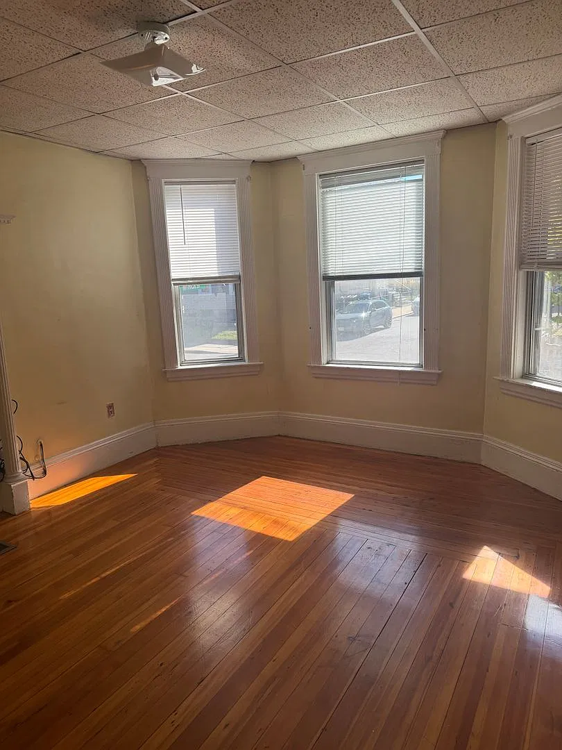 61 Easton St #1A Boston MA 02134 — Photo 1