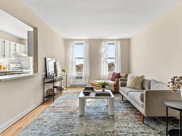 221 McDonald Ave APT 6B, Brooklyn, NY 11218
