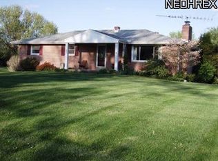 8355 Willowhurst Cir NW, North Canton, OH