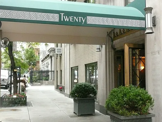 Sold by Akam Sales and Brokerage | media 8