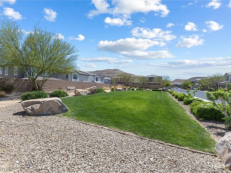 10925 Jordyn Hill St — Photo 34
