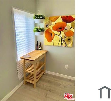 5th image of 613 S Prairie Ave #9