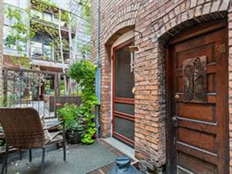 410 Roosevelt St — Photo 7