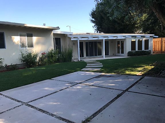 5th image of 3448 Madonna Dr
