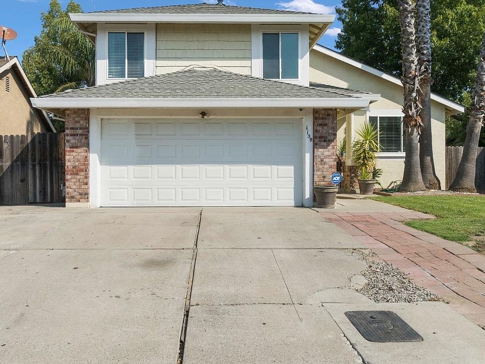 1st image of 1139 Pebblewood Dr