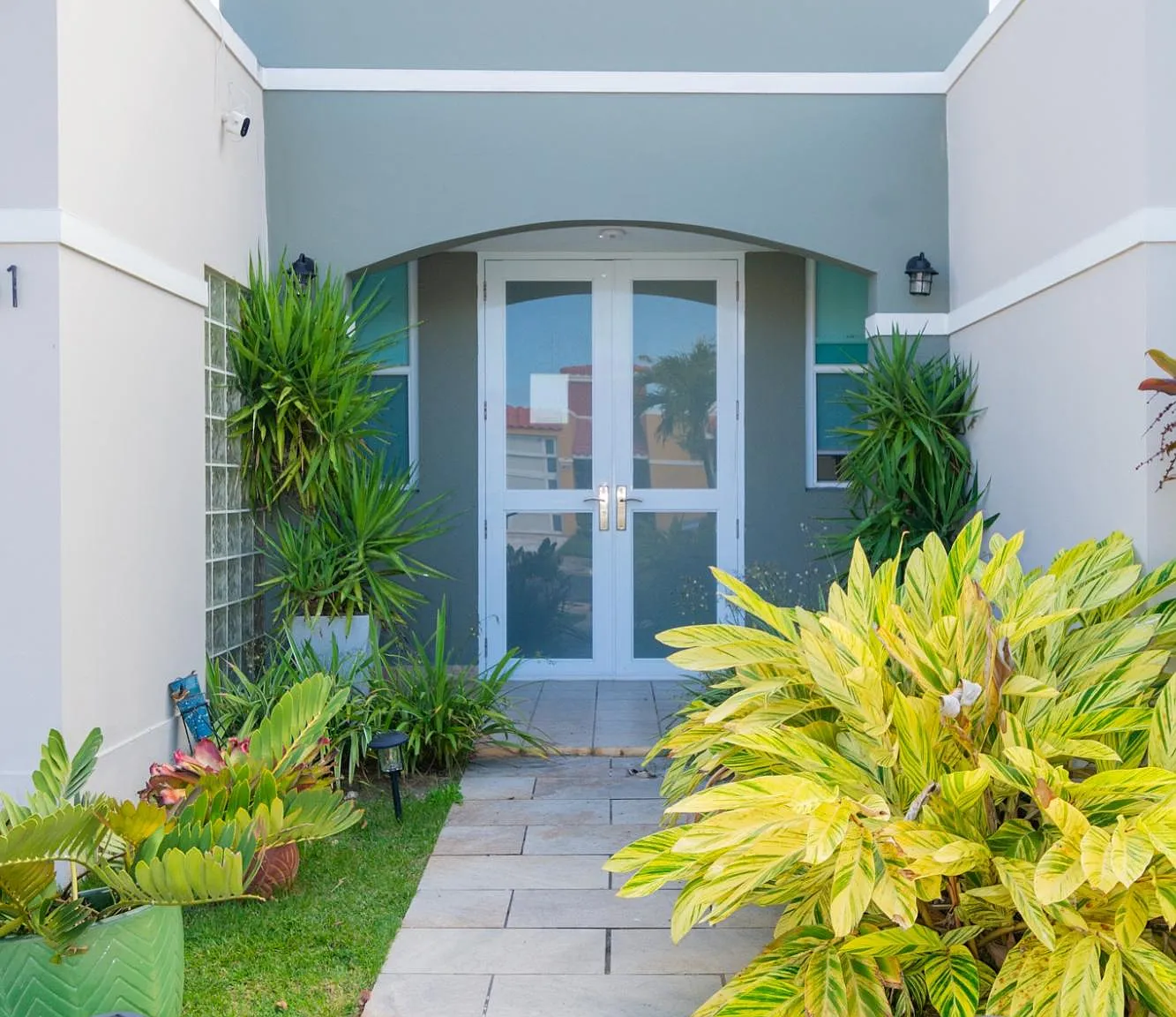 3 bed, 2.5 bath, 2000 sqft, $3,100 — Photo 4