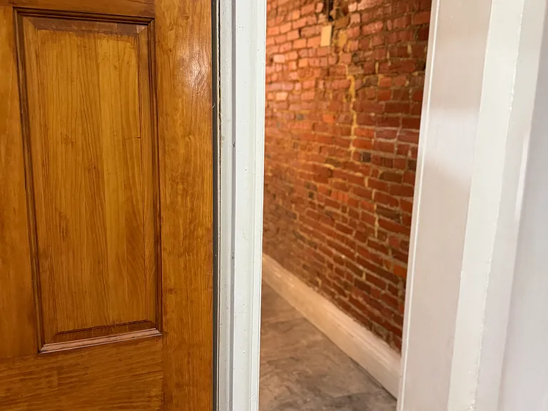 3103 N Calvert St — Photo 15