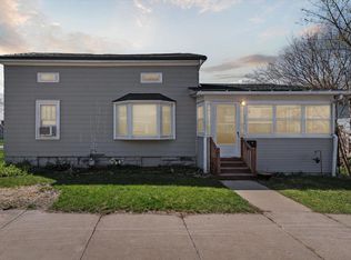 232 3rd St, Baraboo, WI 53913