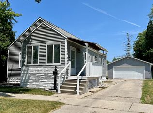 406 Bradley St, Bay City, MI