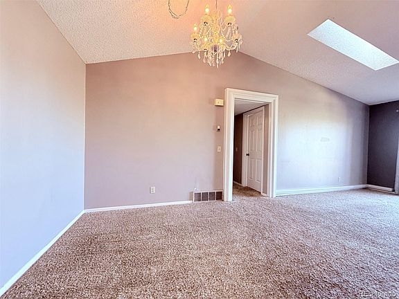 4th image of 840 Tenderfoot Hill Road
