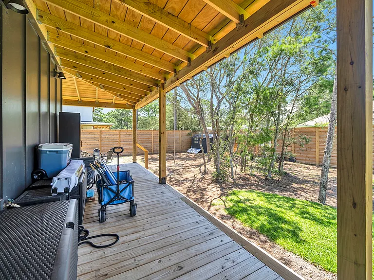 132 Foxmeyer Dr — Photo 38