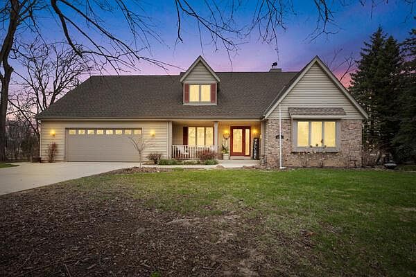 N55W15788 Lavender Lilac LANE, Menomonee Falls, WI 53051 | Zillow