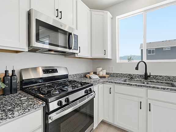 4th image of 1706 W Parkview Dr