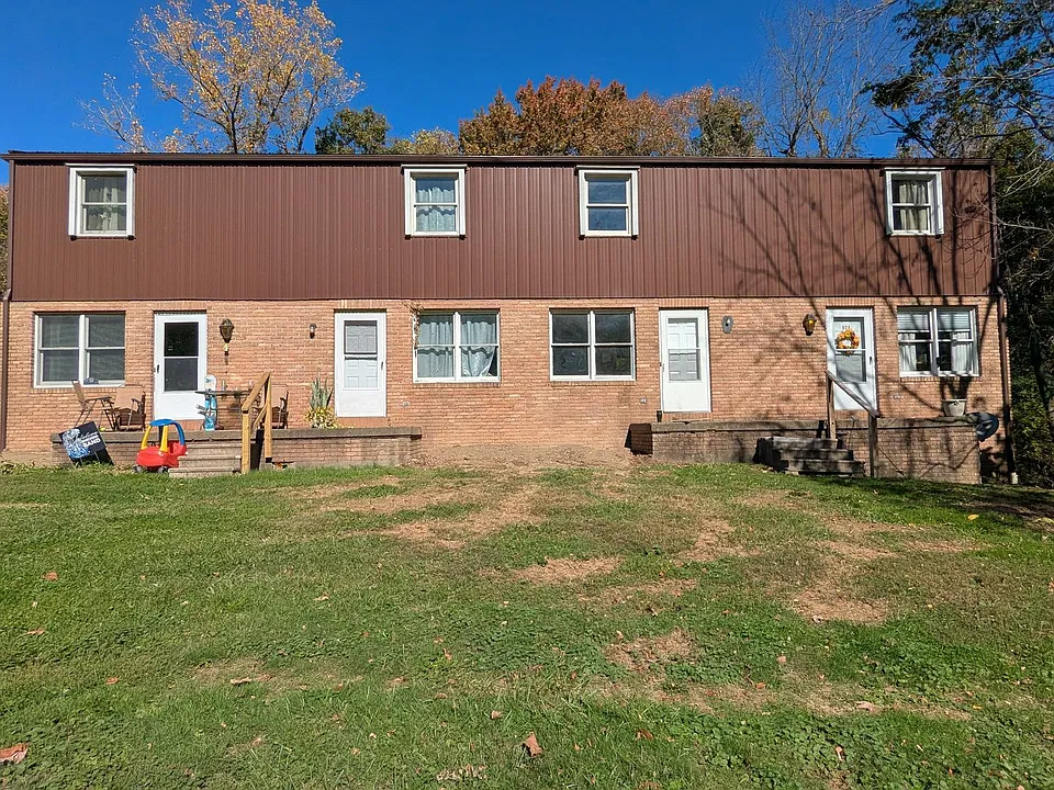 165-171 Elm St NE