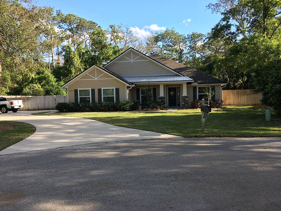 1st image of 4784 Village Grove Ct