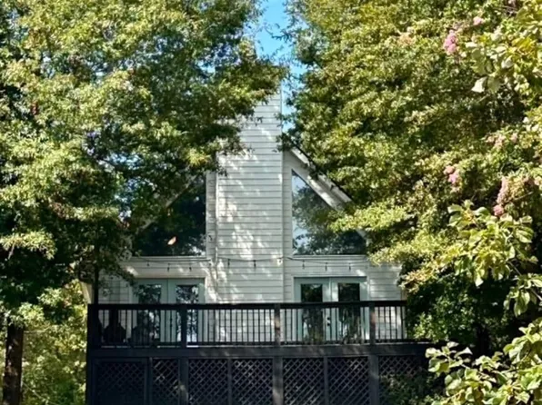 247C Lakeshore Cir, Milledgeville, GA 31061