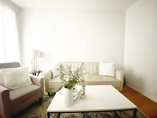 Rented by Waverly Realty Associates | media 3