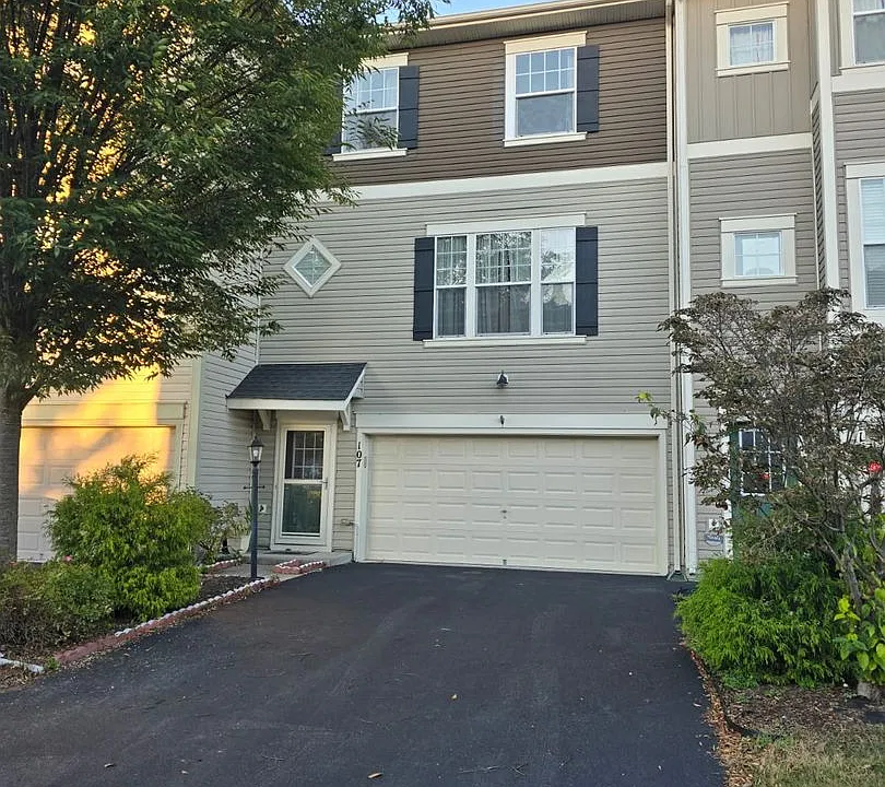 107 Dresden Ct