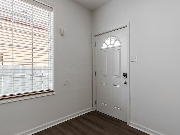 4th image of 129 S Cypress Ave