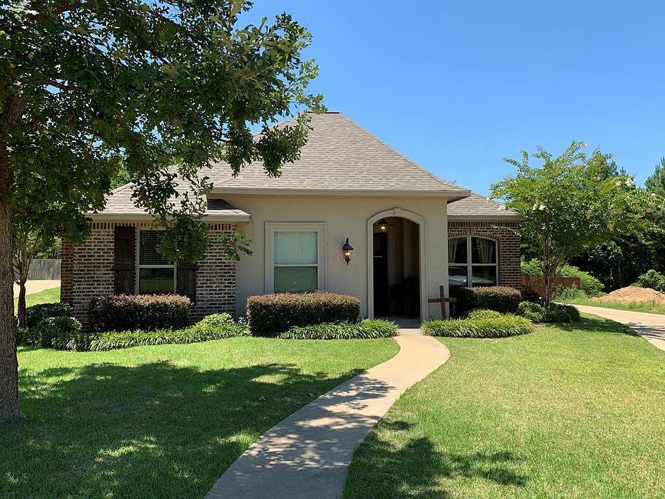 1st image of 3201 Summer Hill Cir