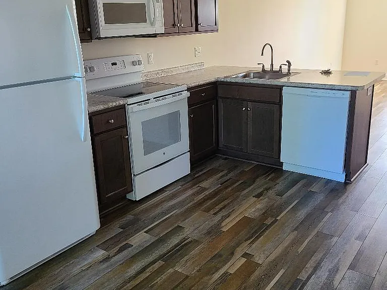 4102 W Ridge Rd — Photo 11