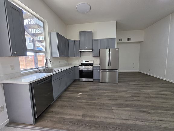 5th image of 2323 Market St Unit B
