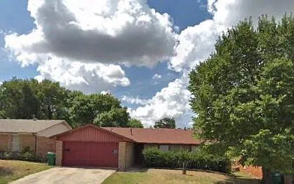 4 bed, 1463 sqft, $1,750 — Photo 1