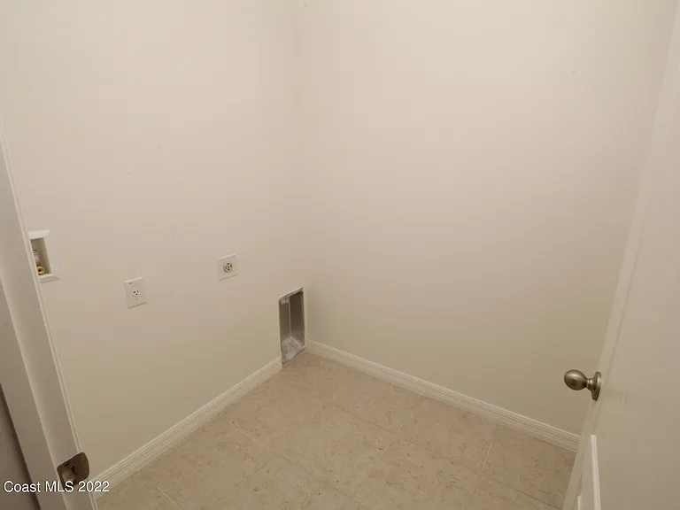 1450 Traverse St SE — Photo 11