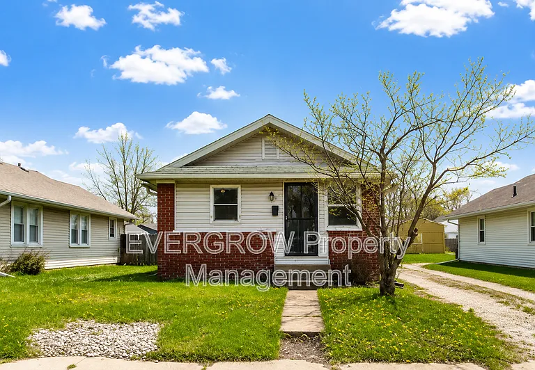1417 N Denny St — Photo 1