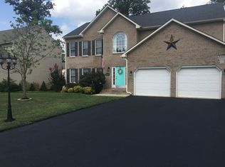 1092 Woods End Ln, Forest, VA 24551