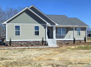 2495 Big Nose Dr, Centre, AL 35960